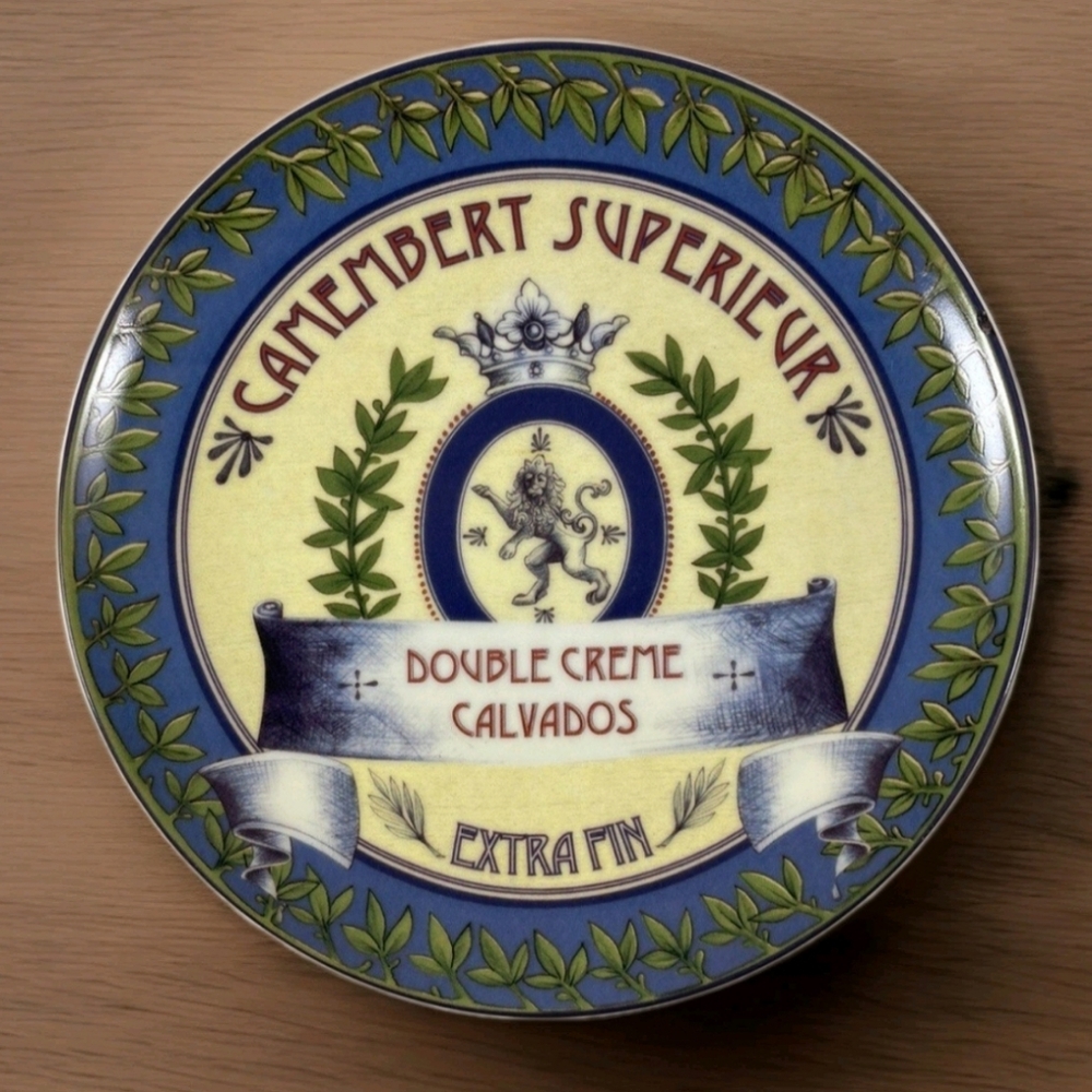 Pottery Barn Vintage Label Cheese Plate – Camembert Supérieur Motif - Picture 2 of 5